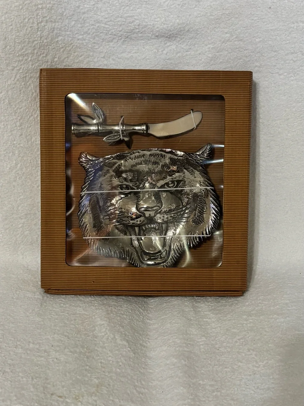 Silver Tiger Head Cheese Plate with Spreader